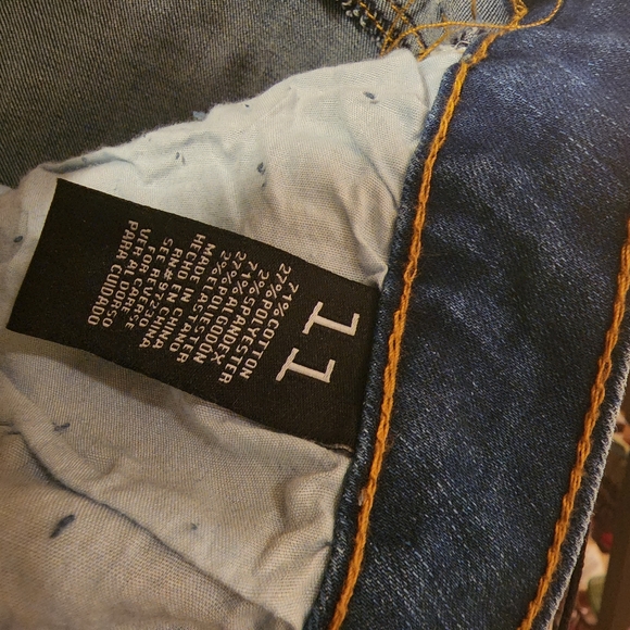 Awesome Jeans! - Picture 5 of 6